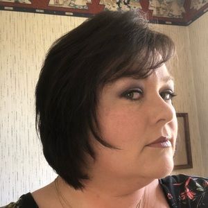 Meet your Posher, Becky